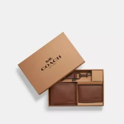 Coach Boxed 3 In 1 Wallet Gift Set