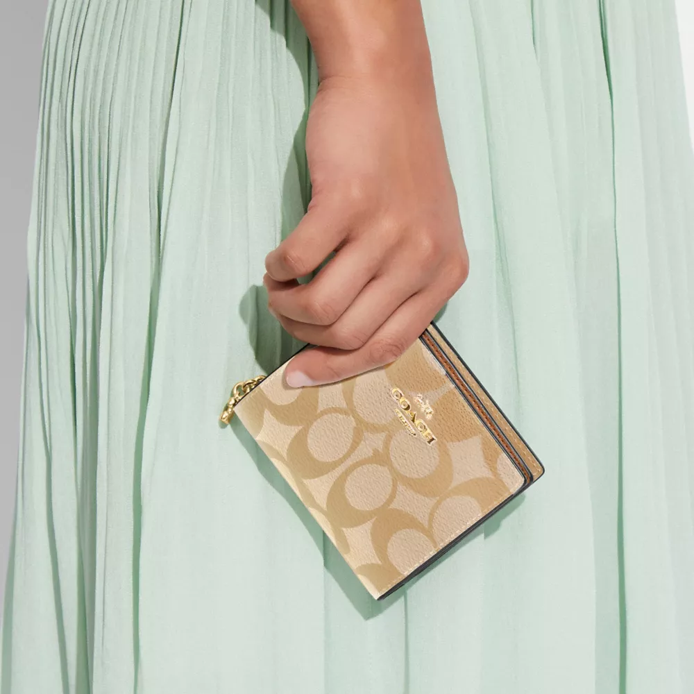 Coach Snap Wallet In Signature Canvas - Image 5