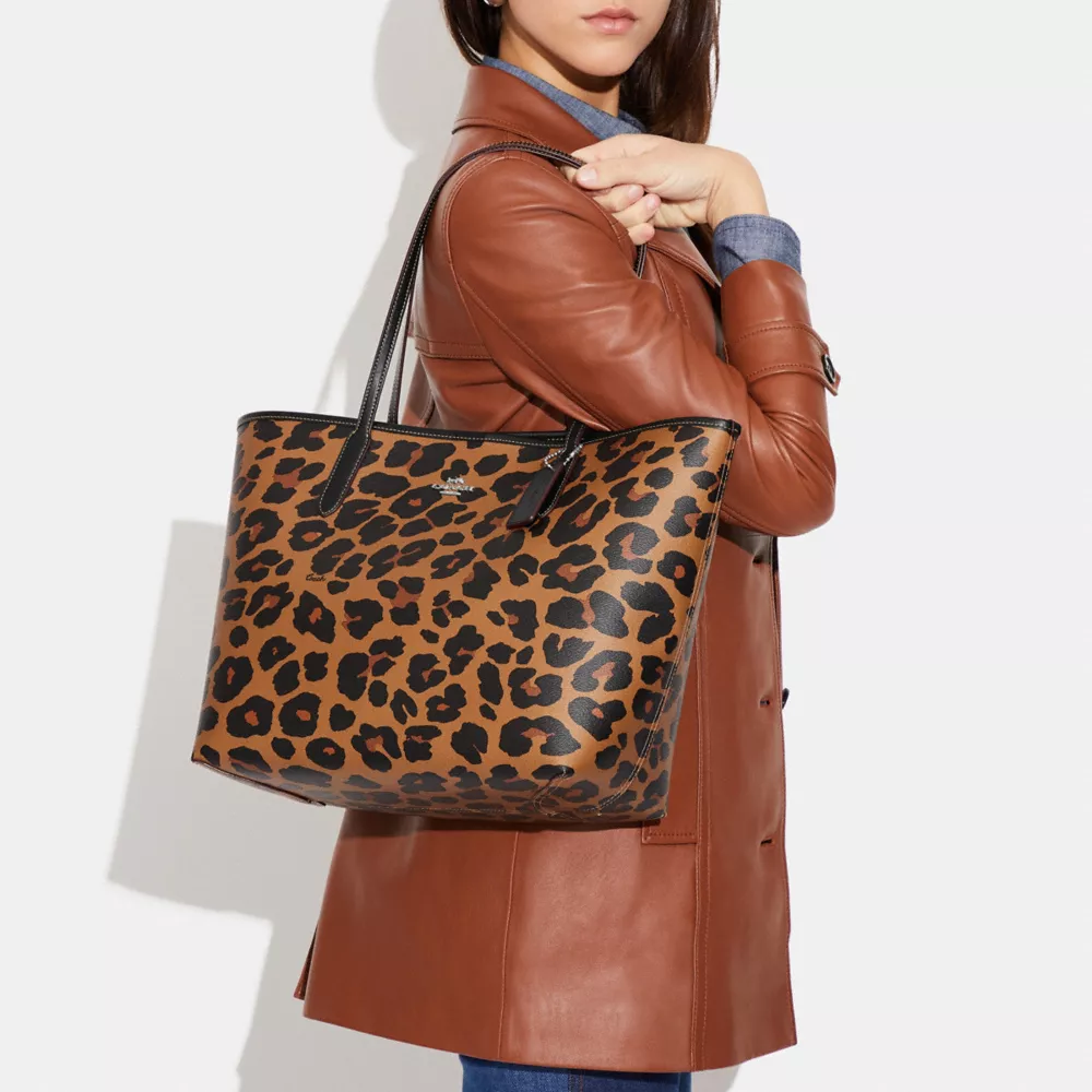 Coach City Tote With Leopard Print And Signature Canvas Interior - Image 4